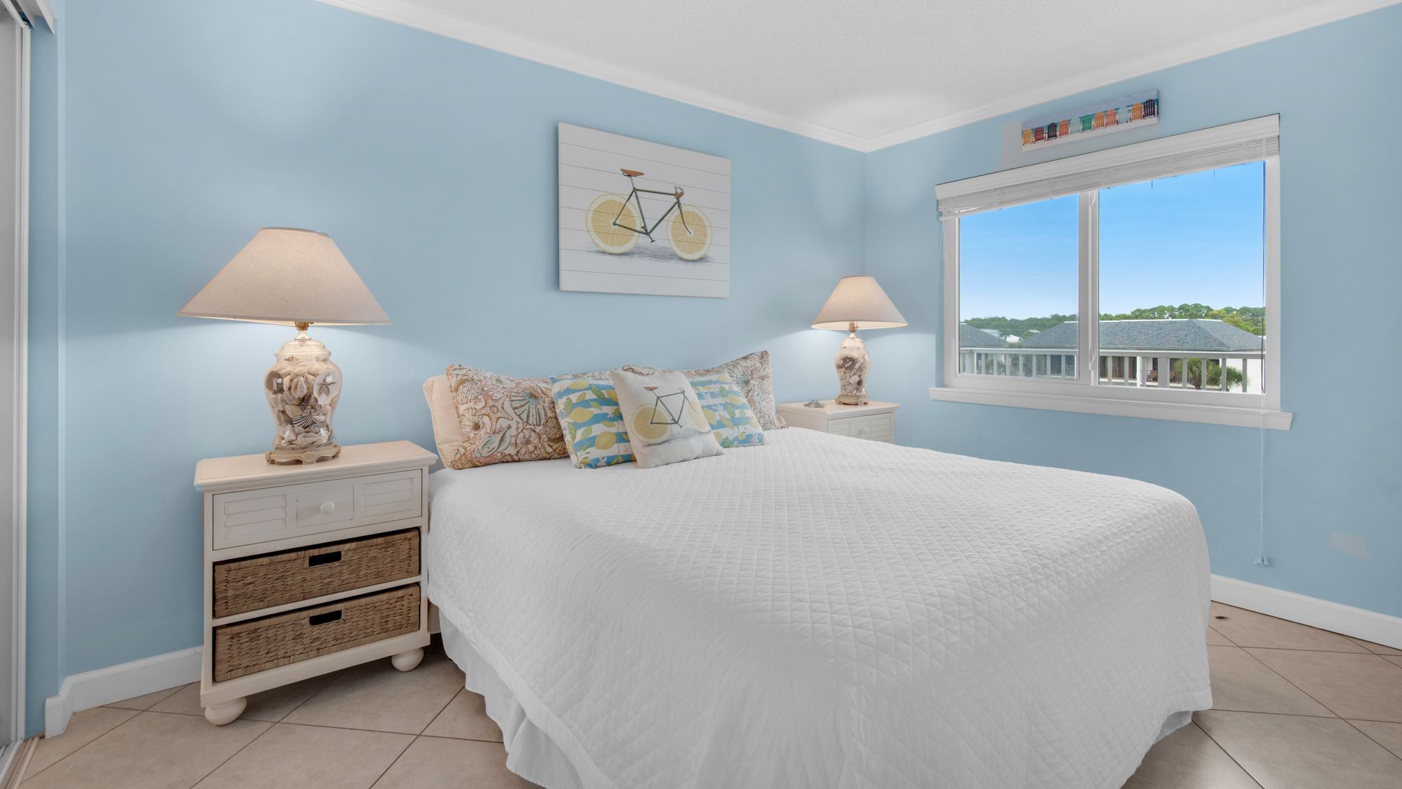 BeachCrest 406 King Guest Bedroom