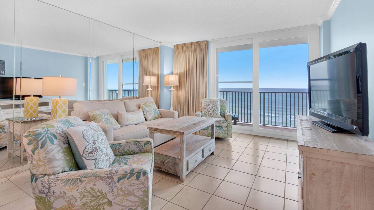 BeachCrest 406 Living Area BeachCrest 406 Living Area