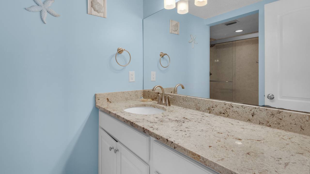 BeachCrest 406 Master Bathroom BeachCrest 406 Master Bathroom