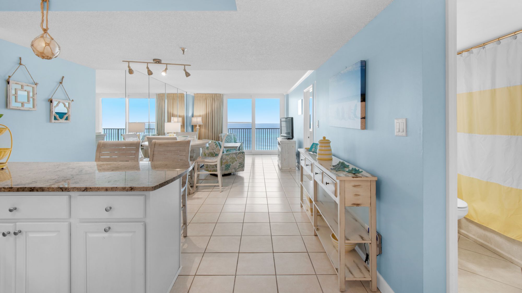 BeachCrest 406 Kitchen