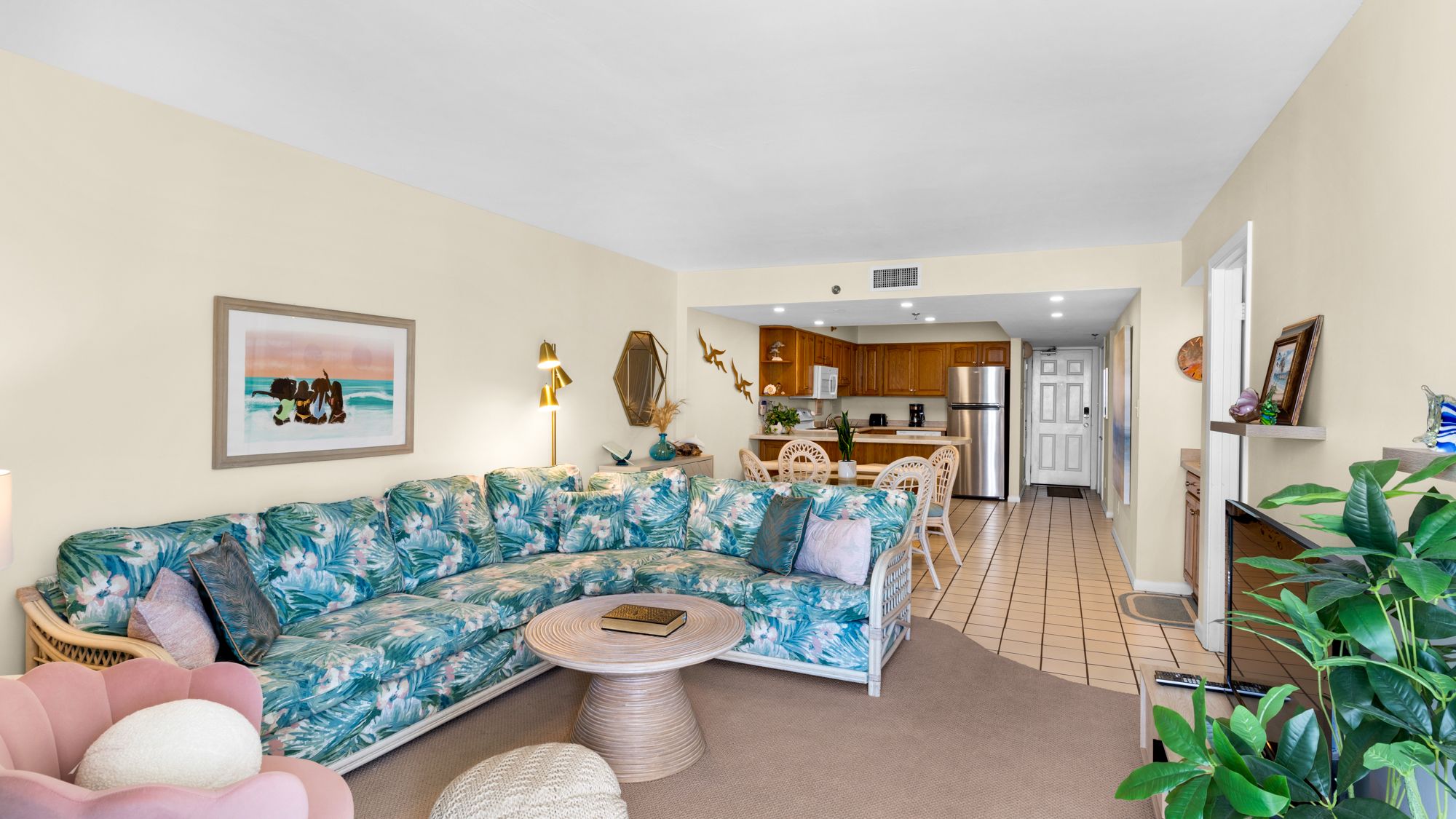 BeachCrest 503 Living Area