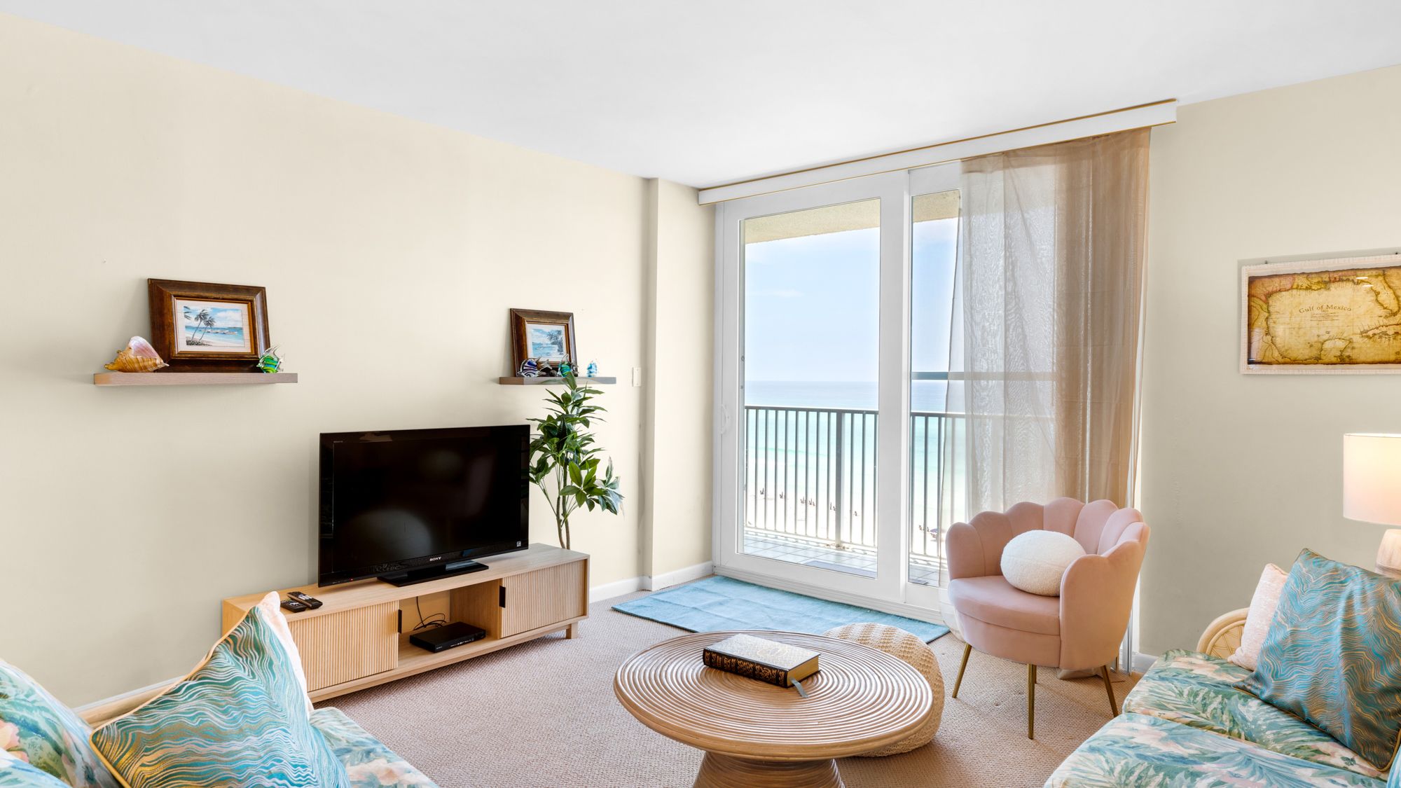 BeachCrest 503 Living Area