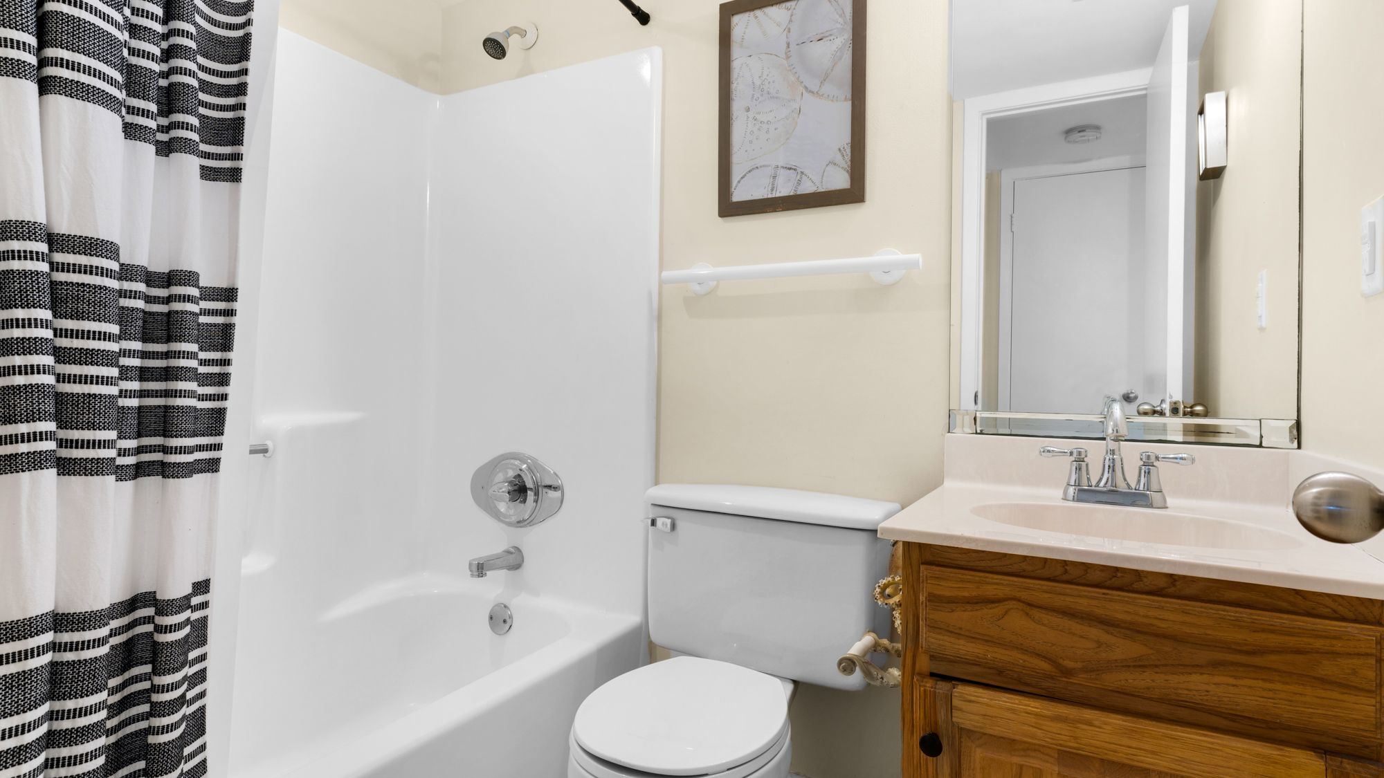 BeachCrest 503 Bathroom