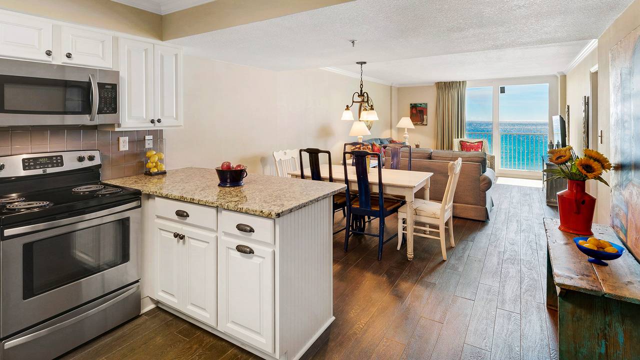 BeachCrest 504 Kitchen BeachCrest 504 Kitchen