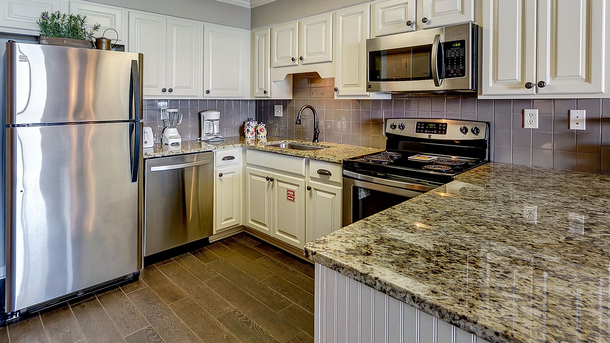 BeachCrest 504 Kitchen