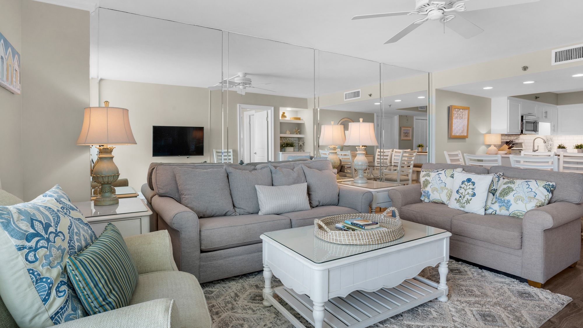 BeachCrest 601 Living Area