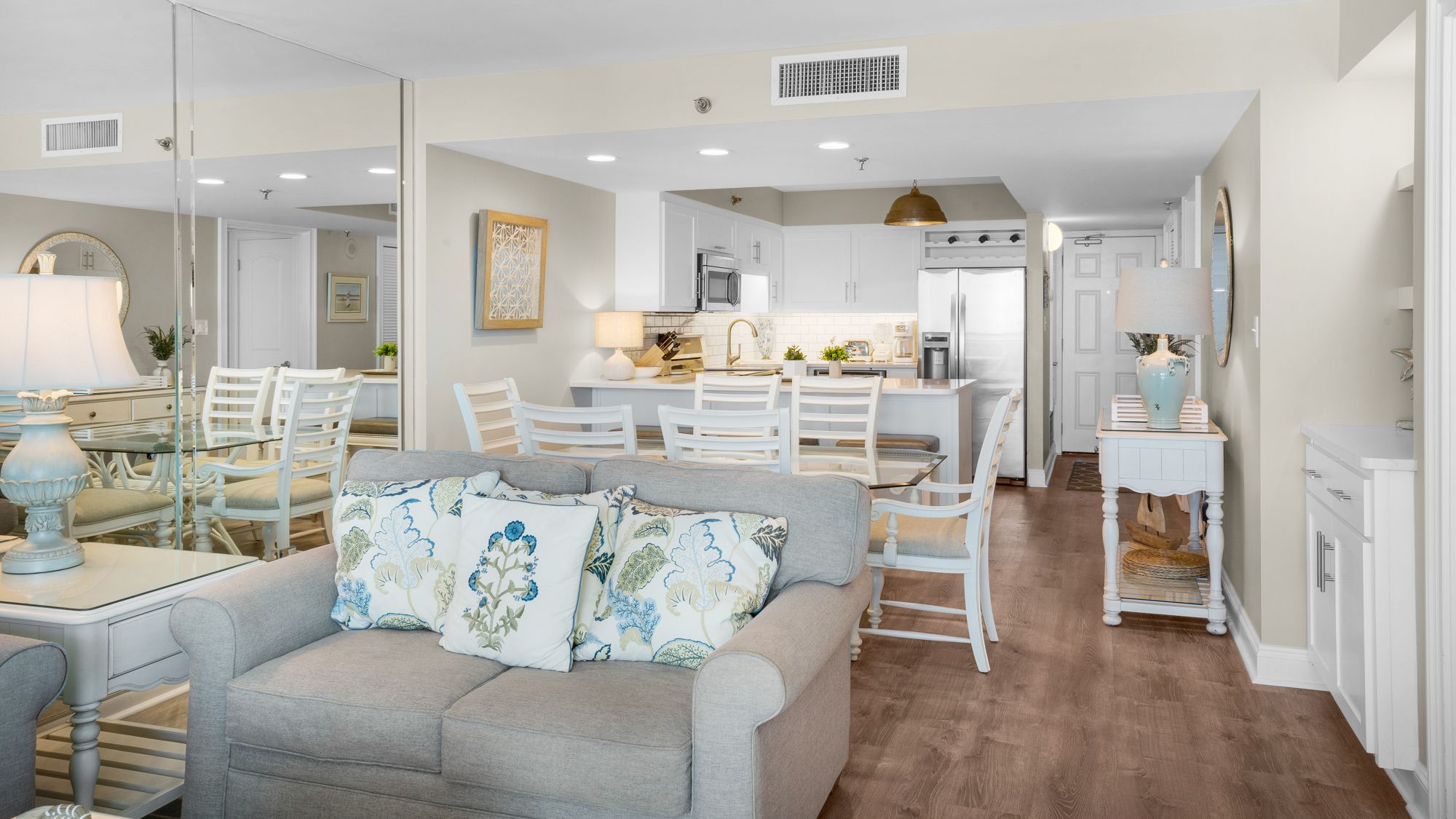 BeachCrest 601 Living Area into Kitchen