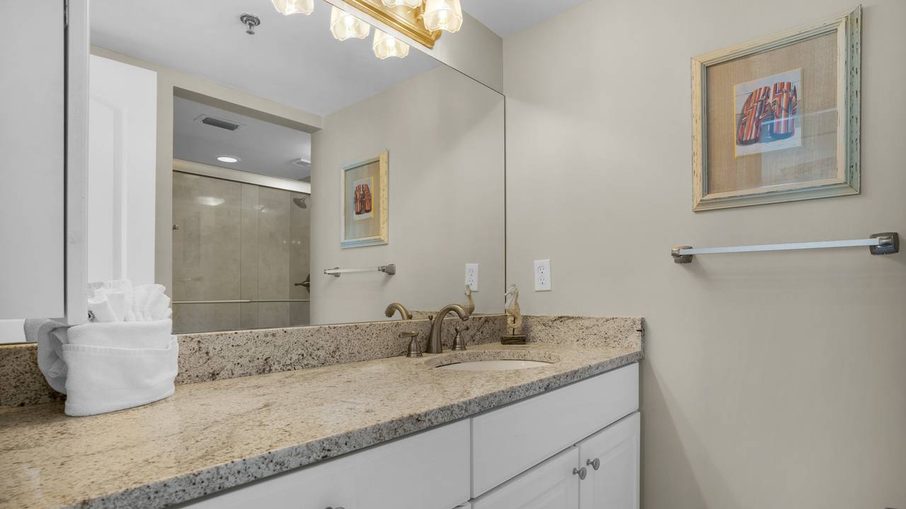 BeachCrest 601 Master Bathroom BeachCrest 601 Master Bathroom