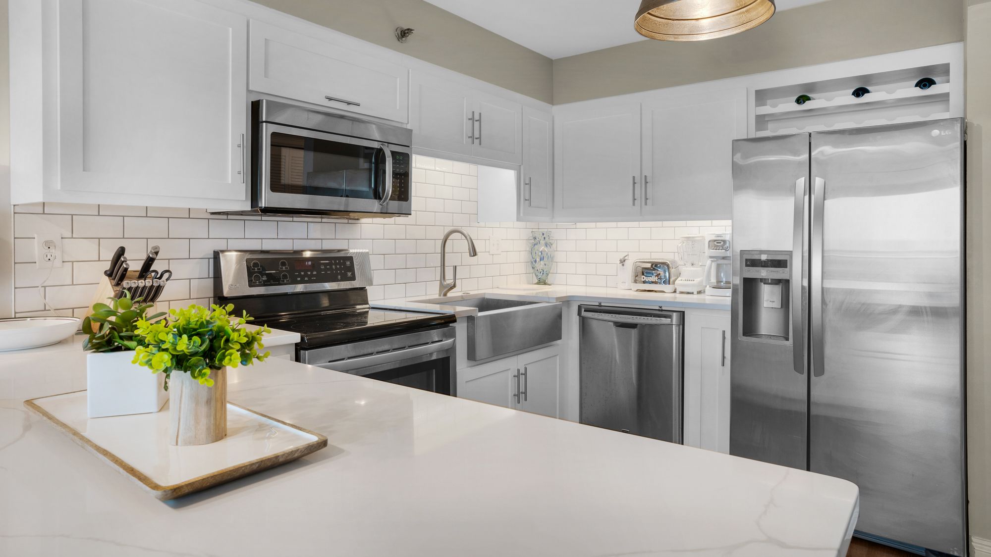 BeachCrest 601 Kitchen