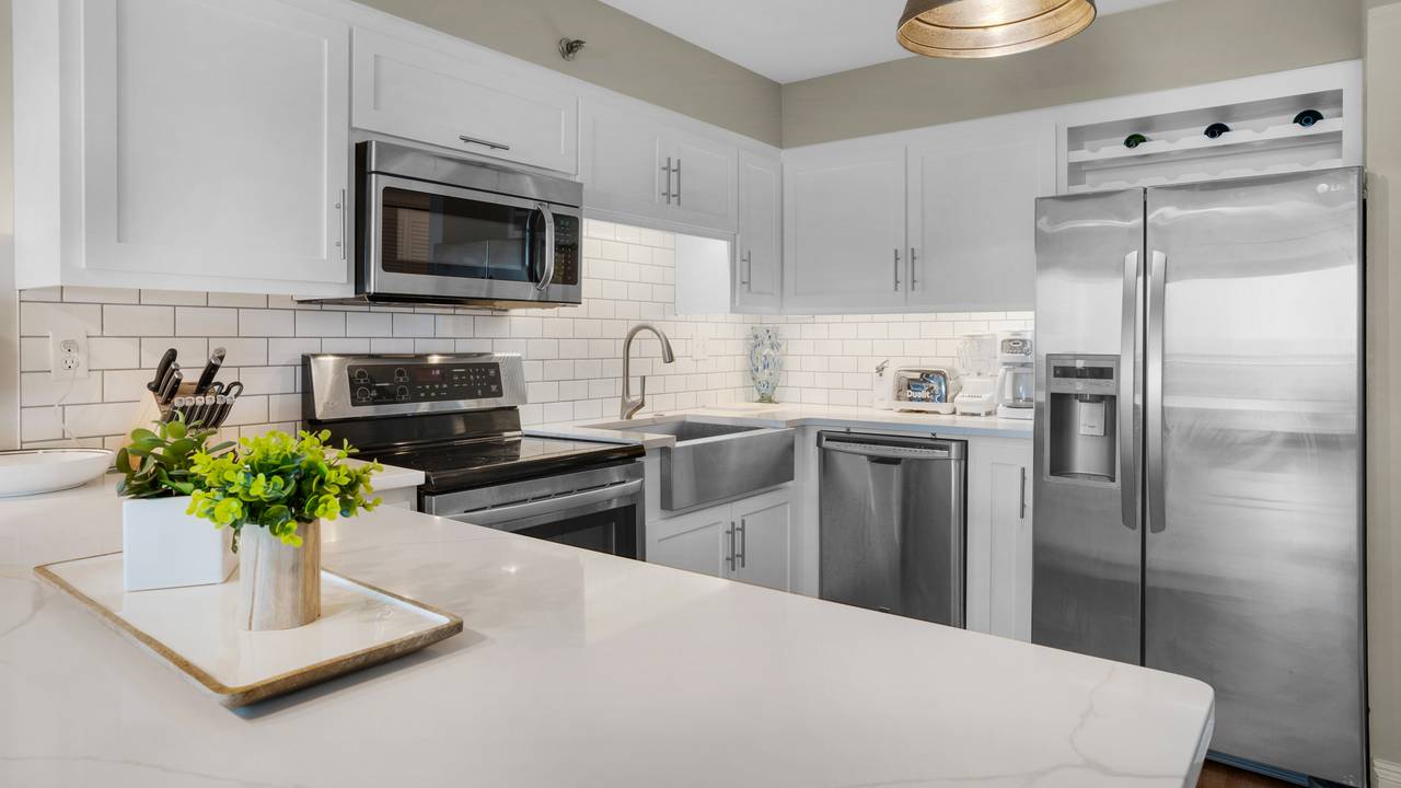 BeachCrest 601 Kitchen BeachCrest 601 Kitchen