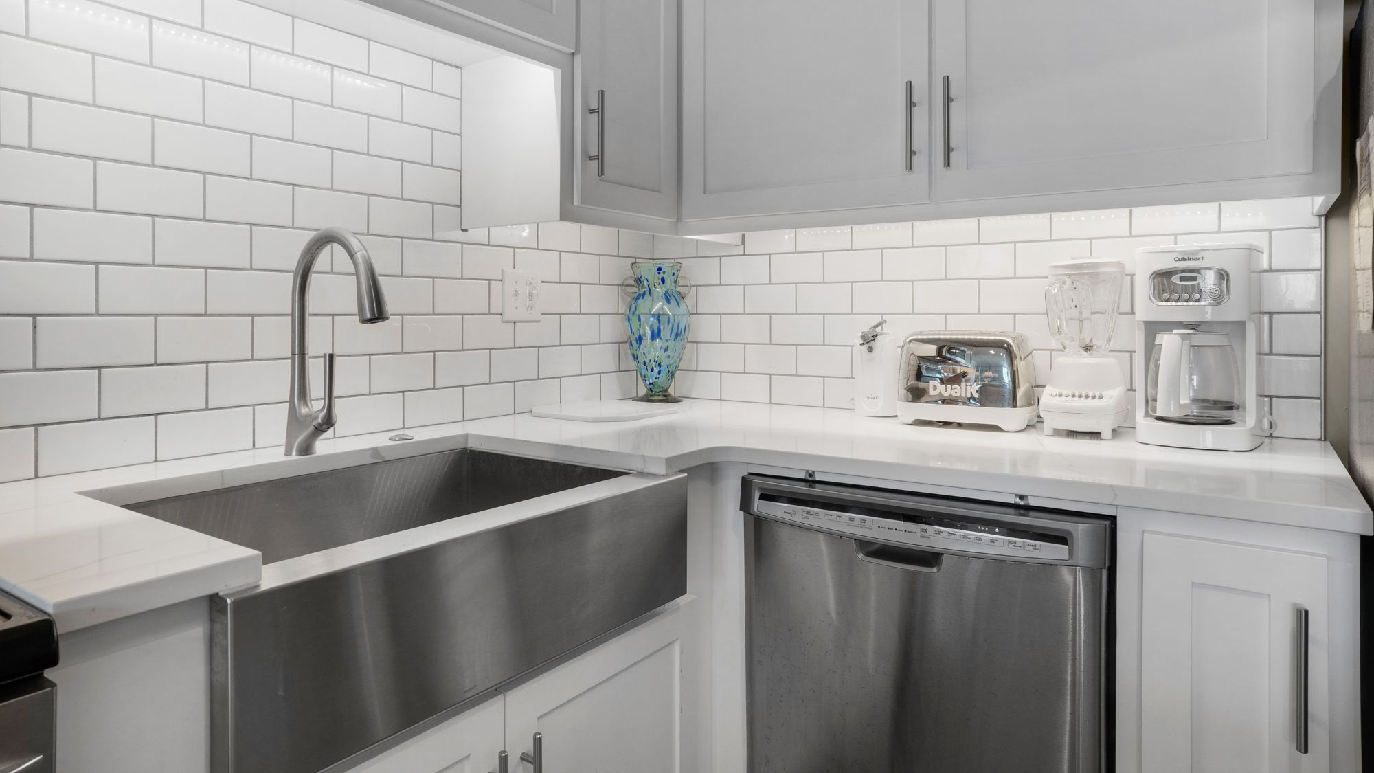 BeachCrest 601 Kitchen