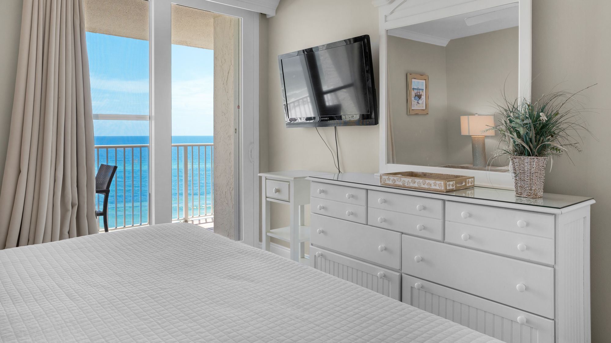 BeachCrest 601 King Bedroom