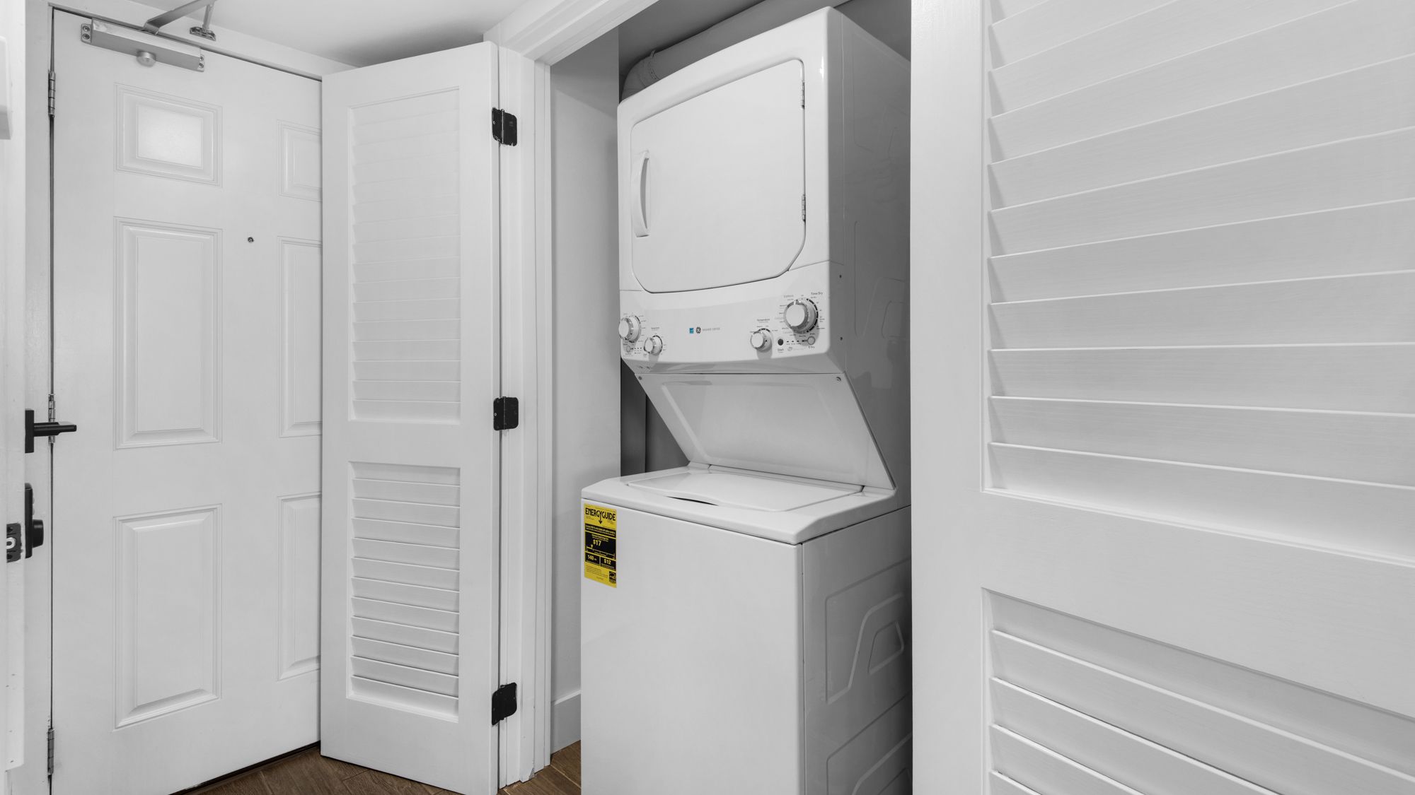 BeachCrest 603 Washer & Dryer