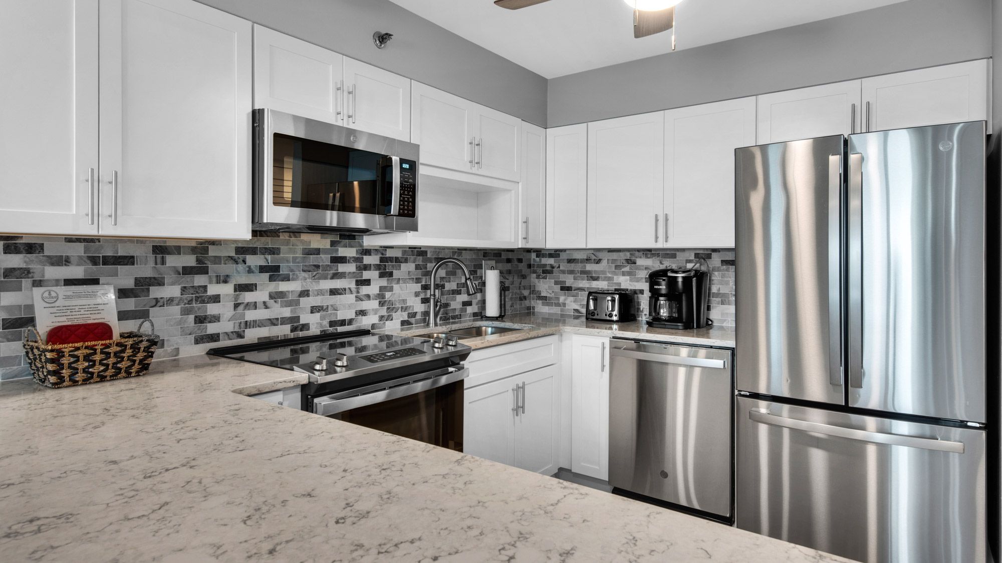 BeachCrest 603 Kitchen