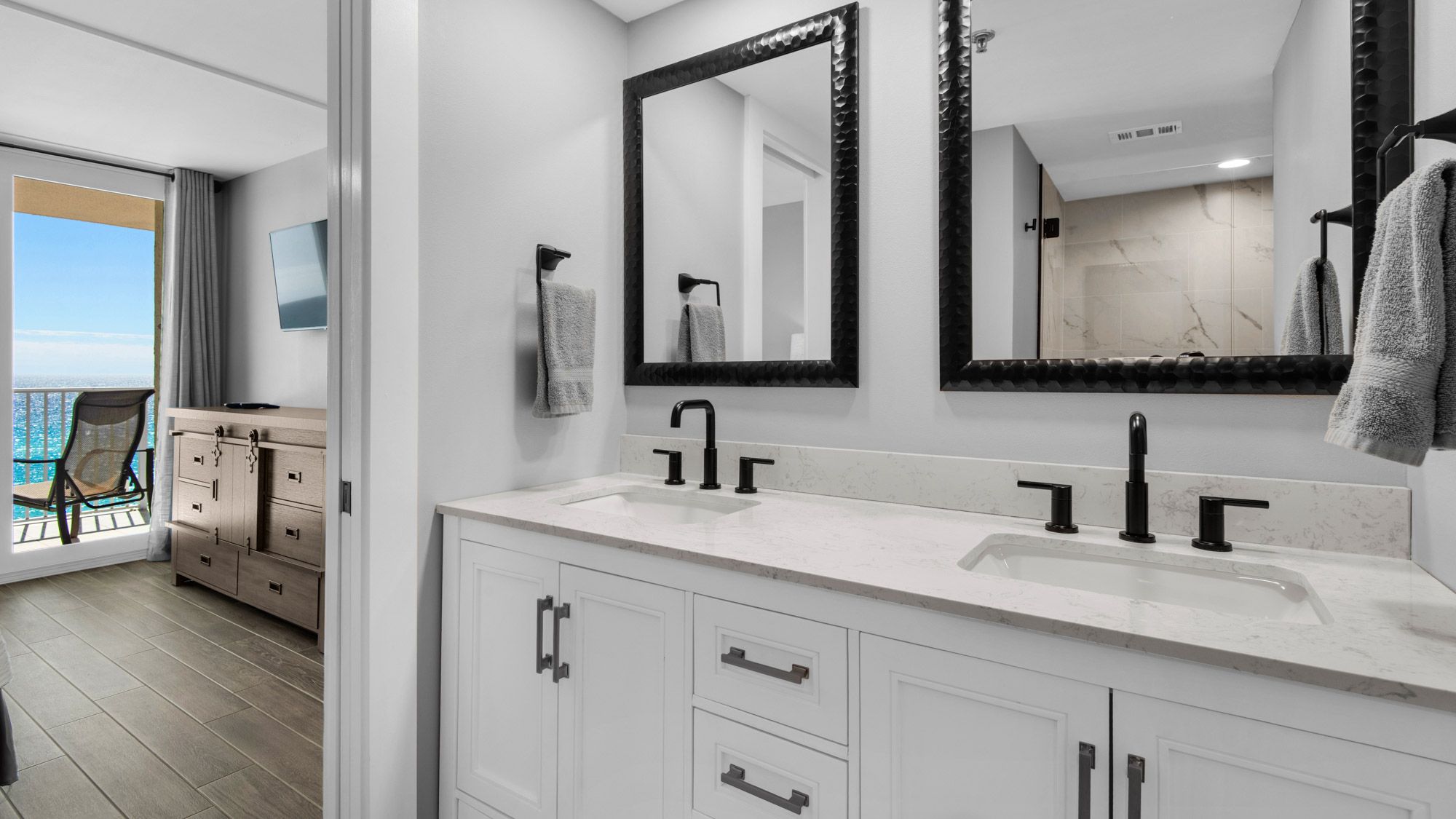 BeachCrest 603 Bathroom