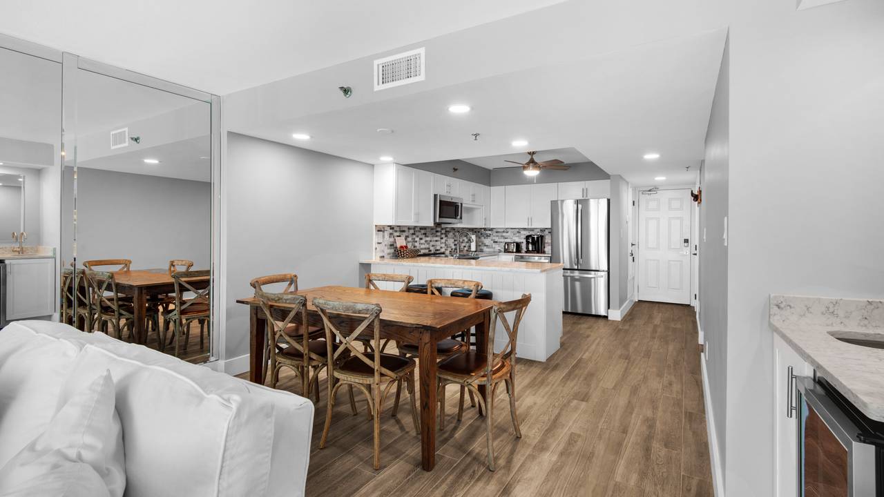 BeachCrest 603 Dining Area into Kitchen BeachCrest 603 Dining Area into Kitchen
