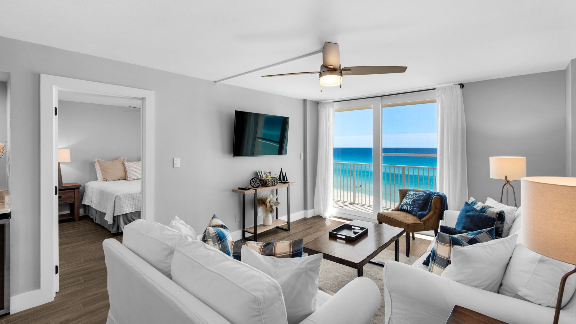 BeachCrest 603 Living Area