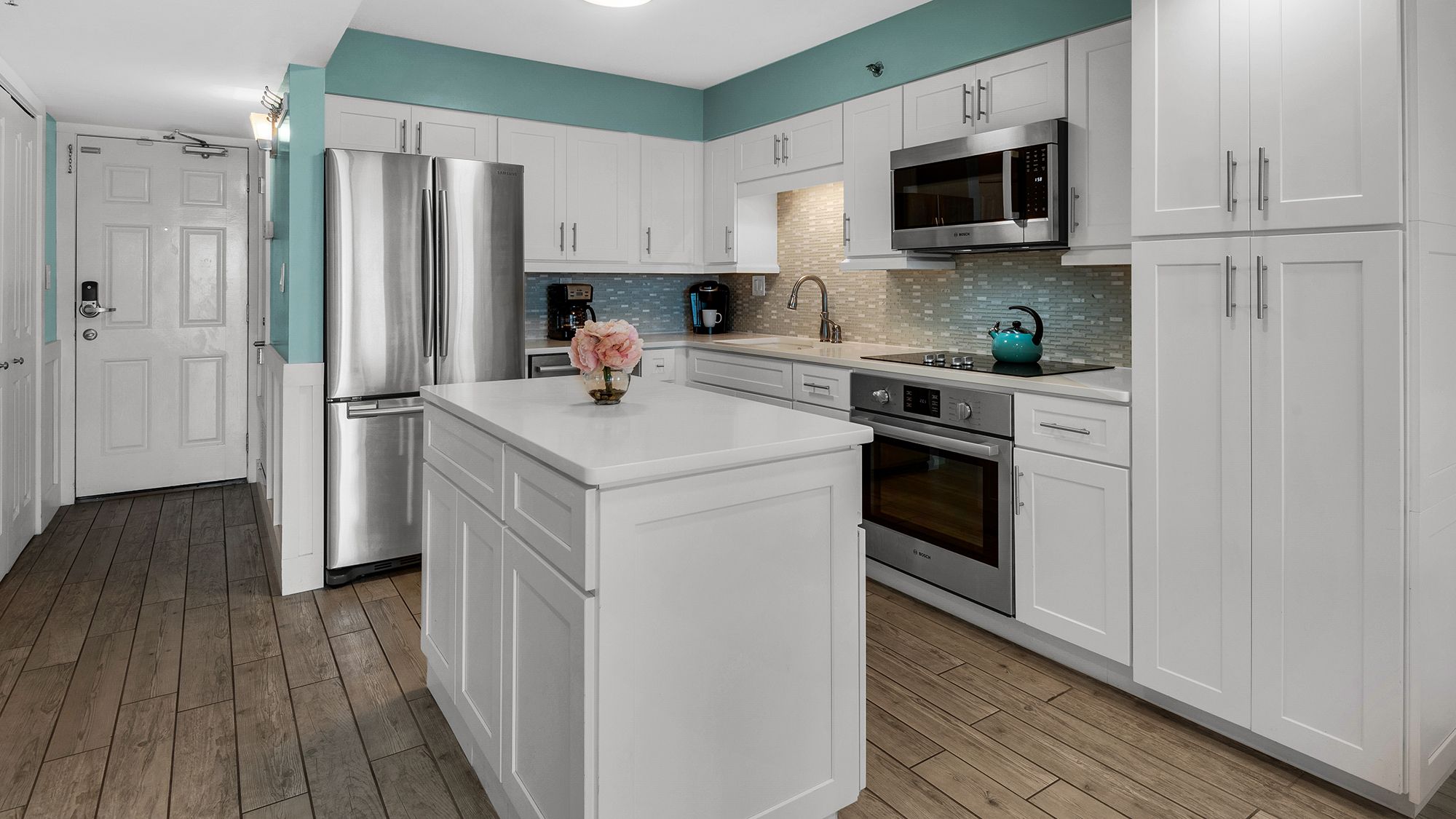 BeachCrest 604 Kitchen Area