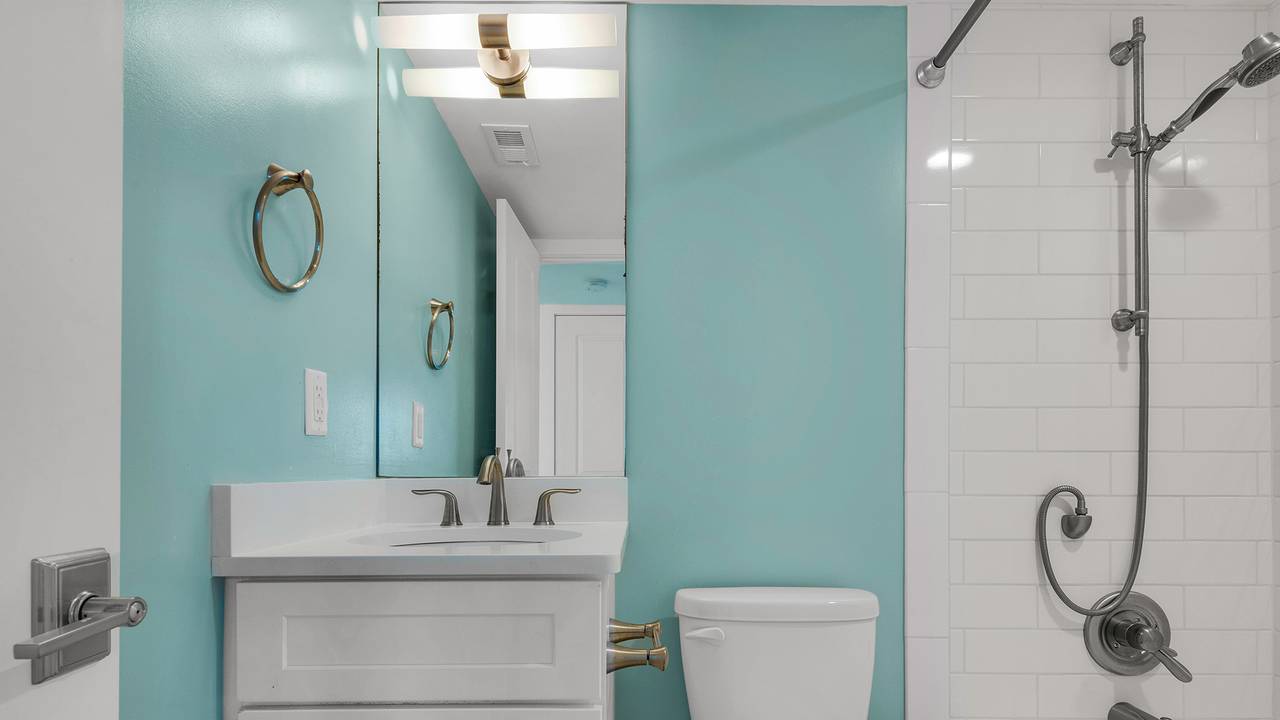 BeachCrest 604 Second full bathroom with shower and lighted mirr BeachCrest 604 Second full bathroom with shower and lighted mirr