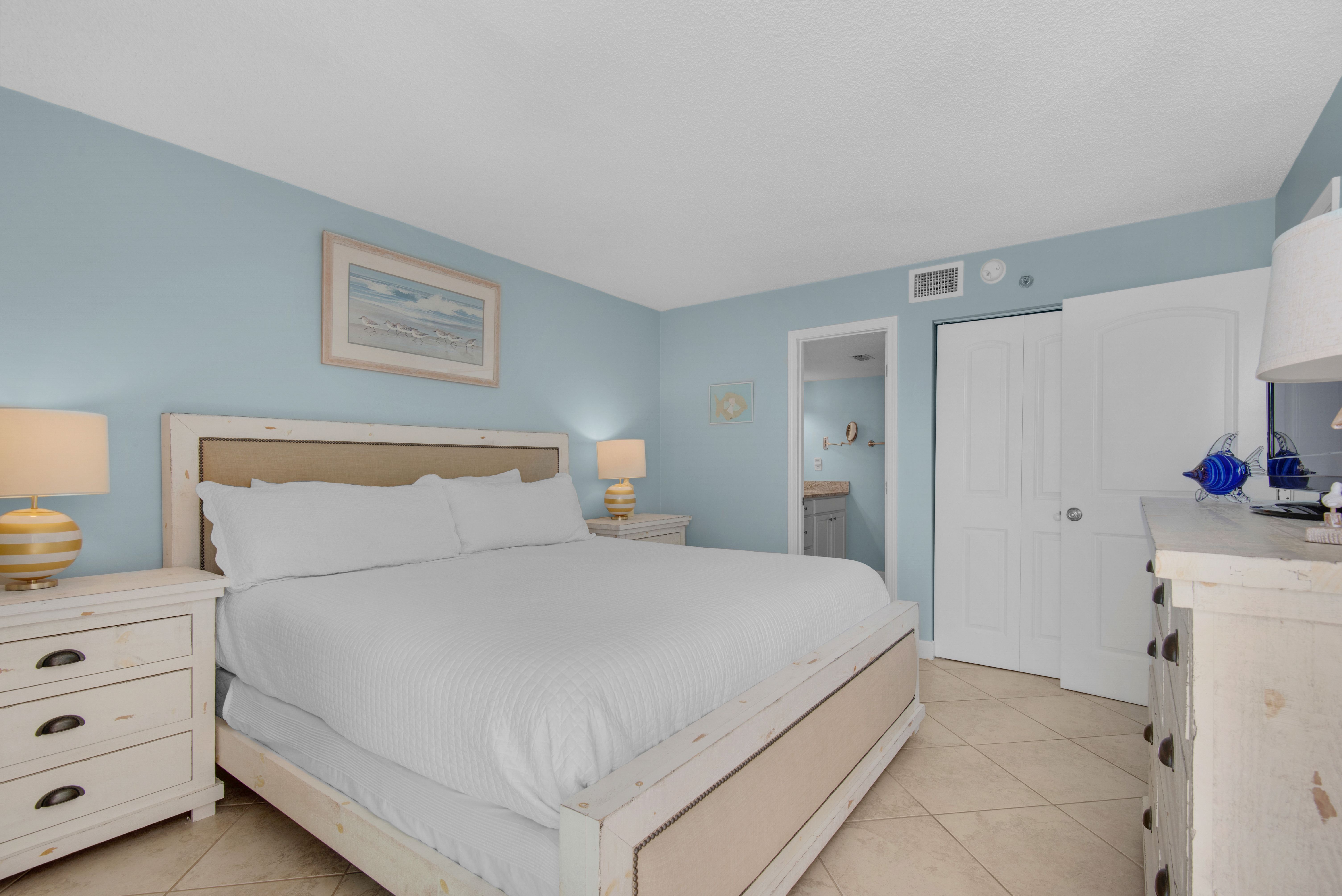 Beachcrest 702 Master Bed