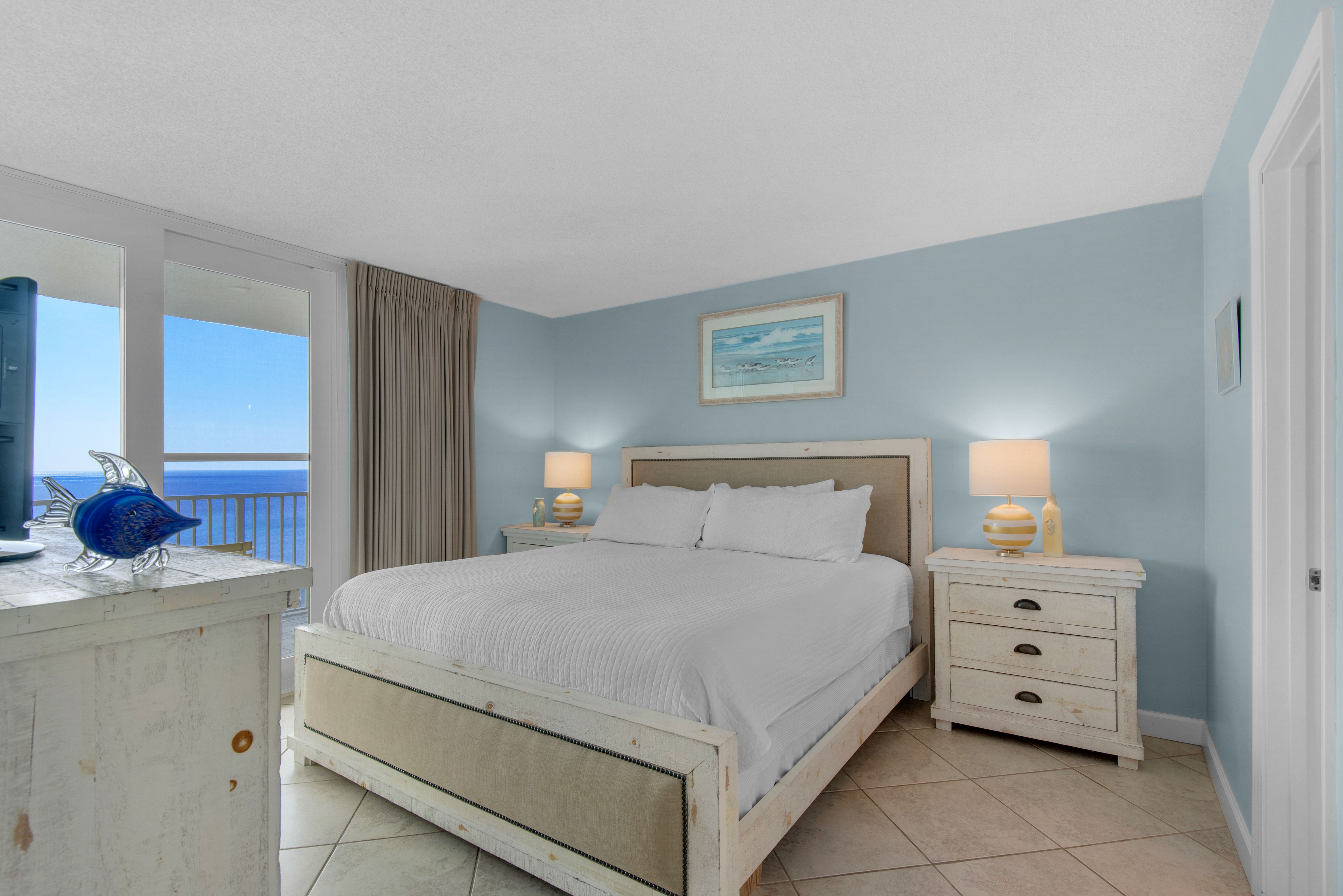 Beachcrest 702 Master Bed