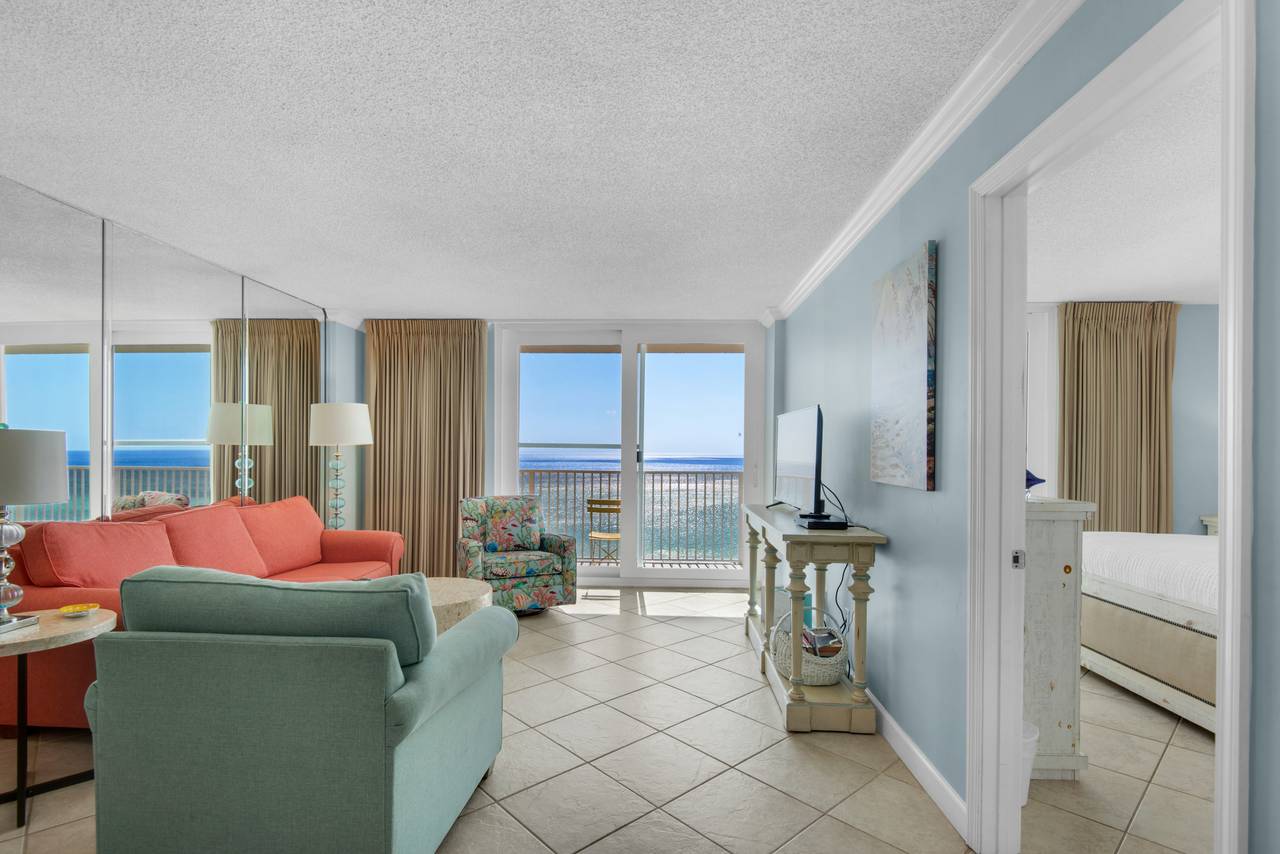 Beachcrest 702 Living Area Beachcrest 702 Living Area