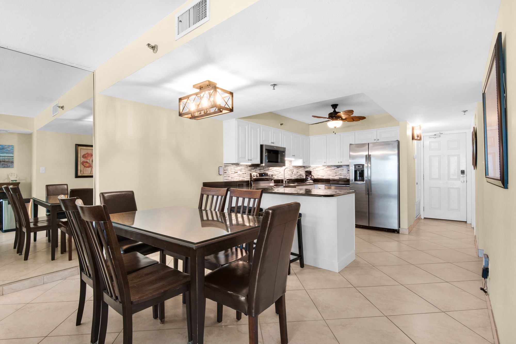 BeachCrest 803 Dining Area