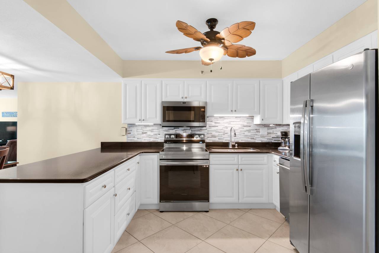 BeachCrest 803 Kitchen Area BeachCrest 803 Kitchen Area