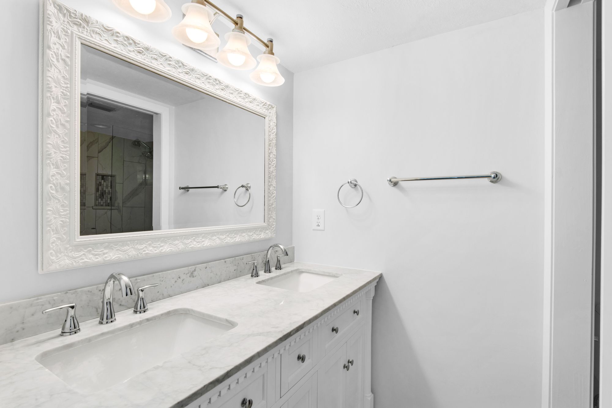 BeachCrest 803 Bathroom