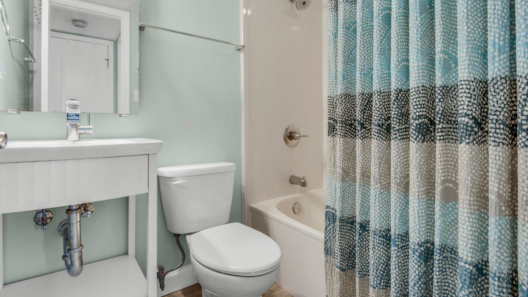 BeachCrest 804 Bathroom