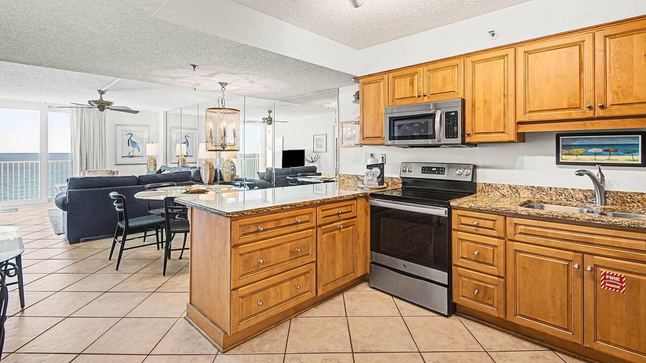 BeachCrest 805 - Kitchen BeachCrest 805 - Kitchen