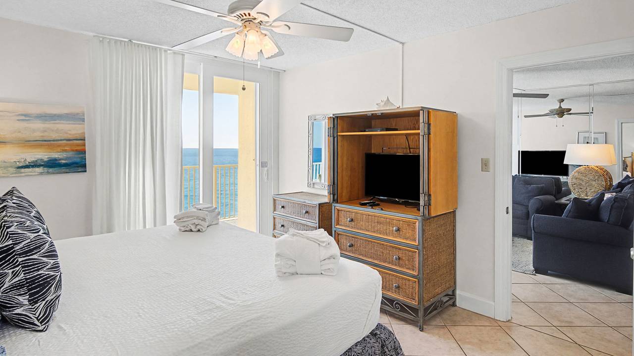 BeachCrest 805 - Primary King bedroom BeachCrest 805 - Primary King bedroom