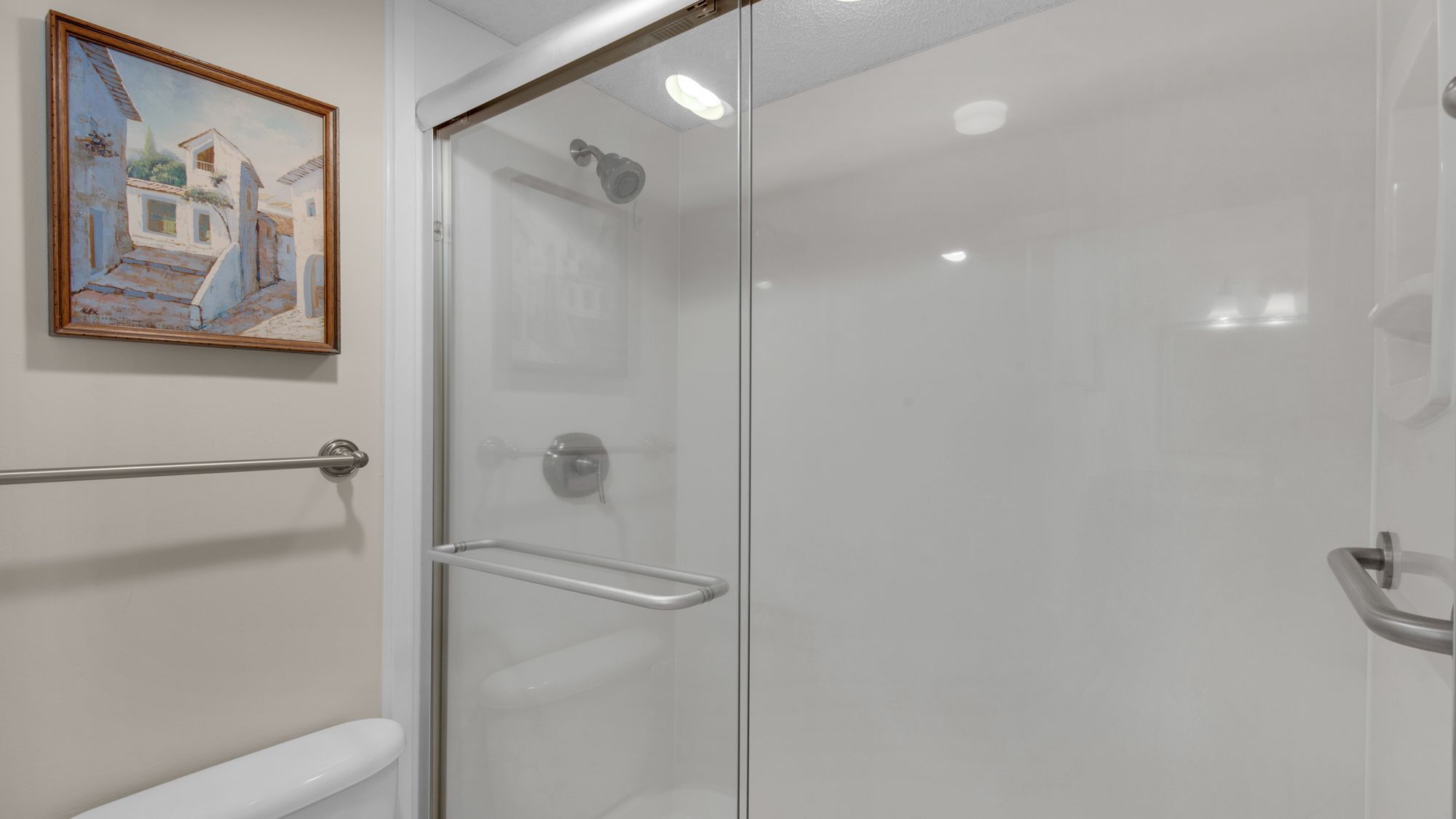 BeachCrest 805 Private Bathroom