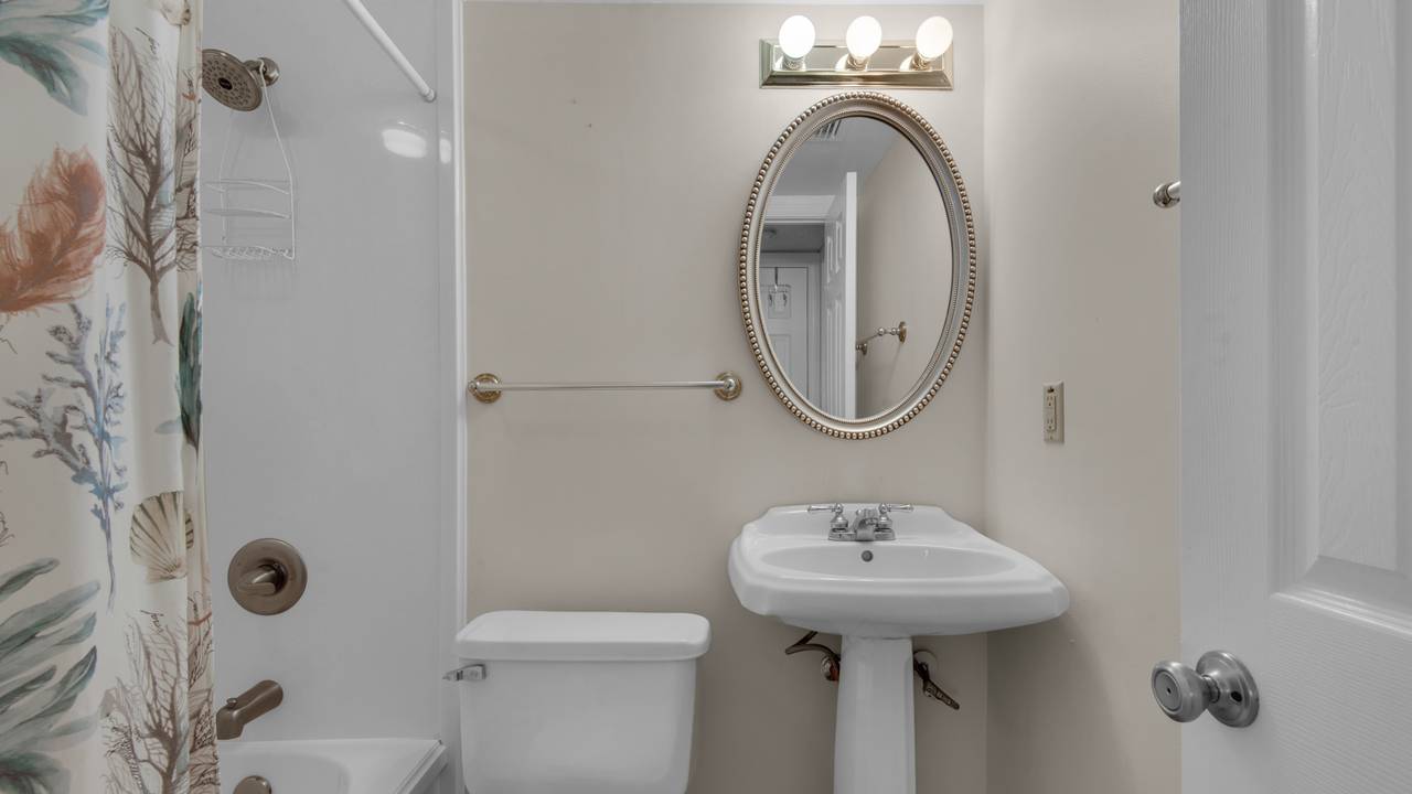 BeachCrest 805 Guest Bathroom BeachCrest 805 Guest Bathroom