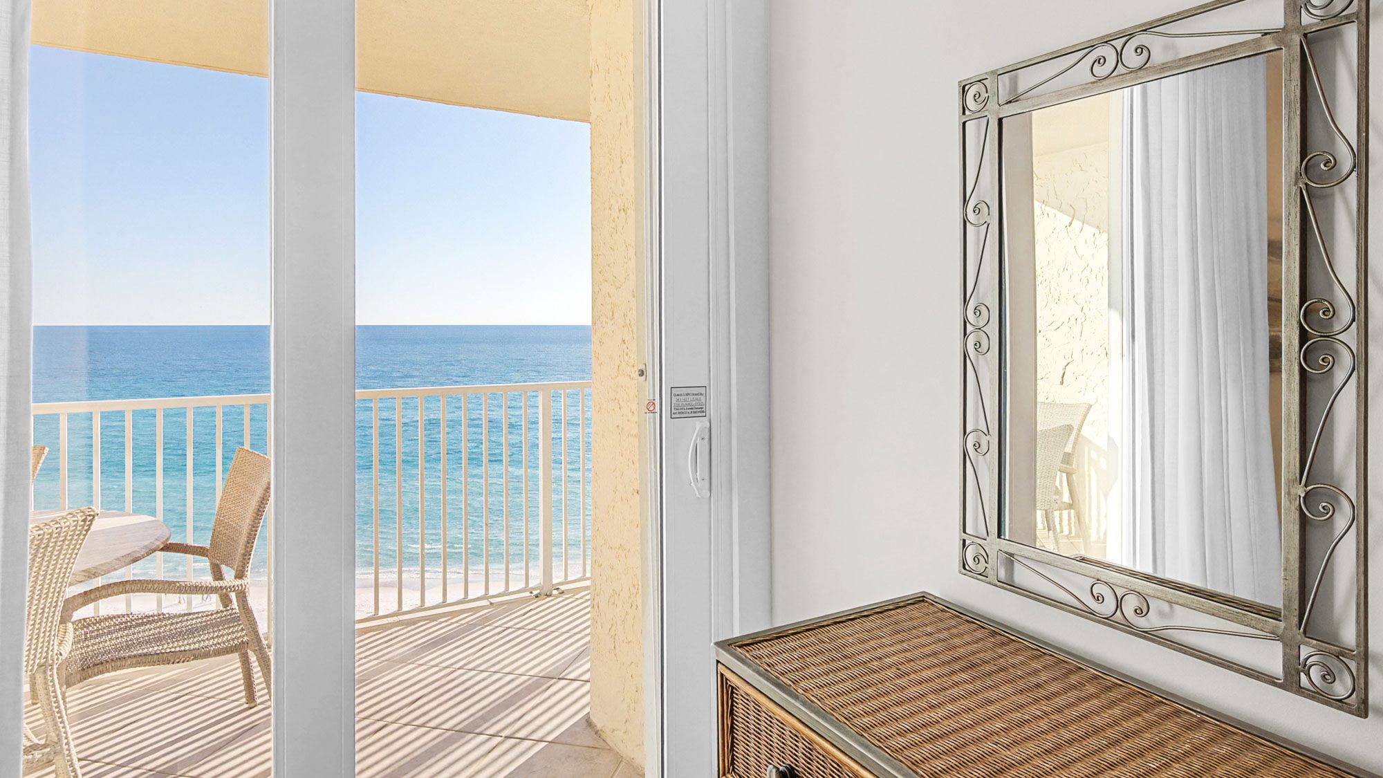 BeachCrest 805 - Balcony access