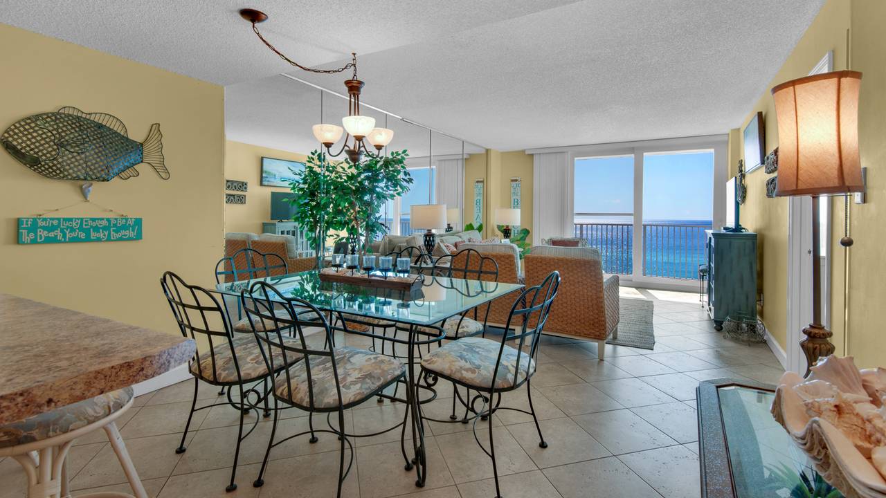 BeachCrest 806 Table BeachCrest 806 Table