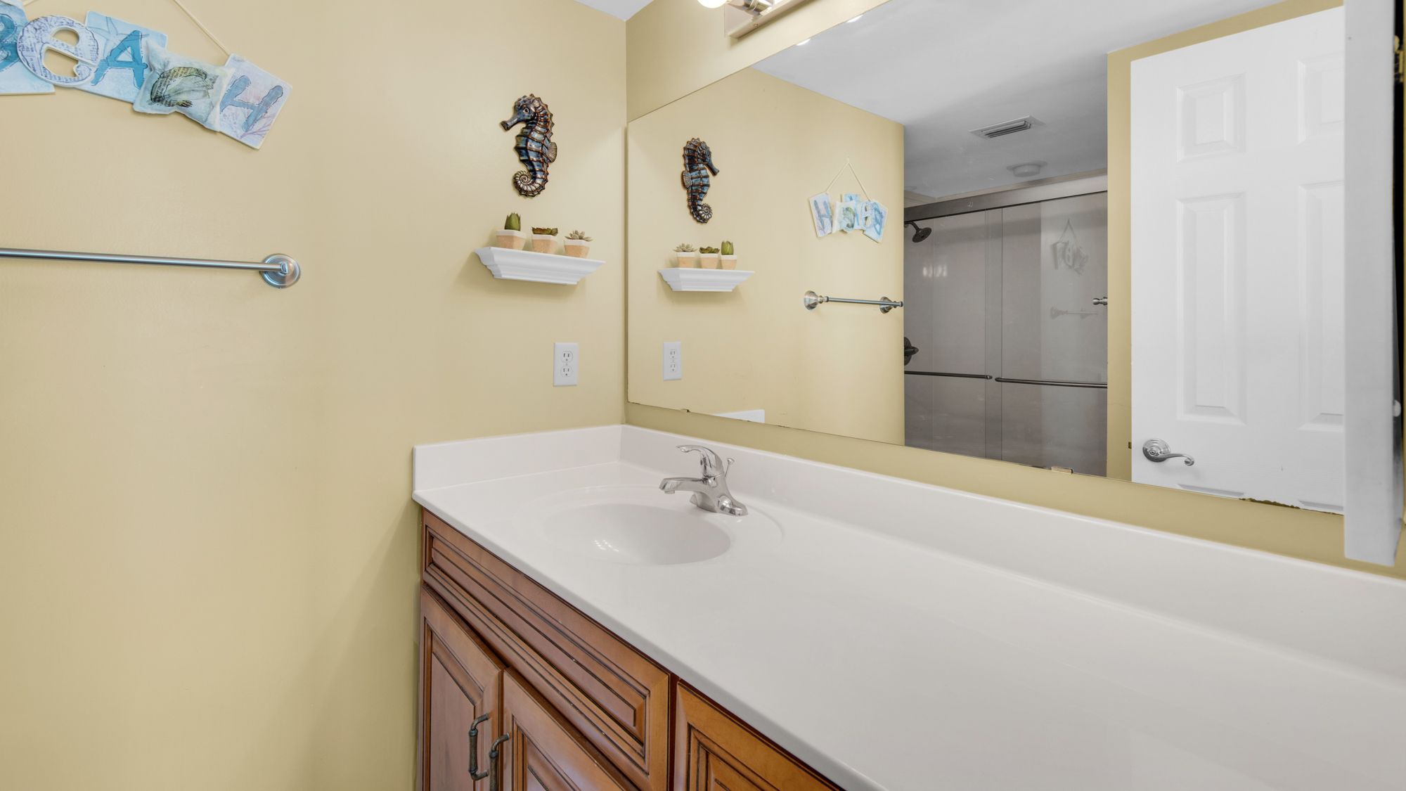 BeachCrest 806 Master Bathroom