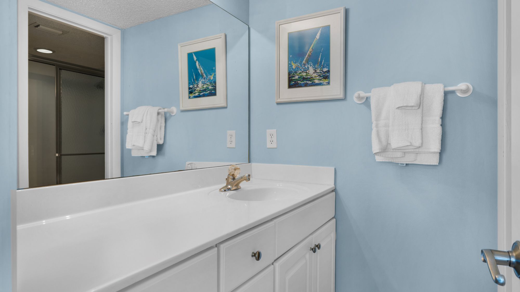 BeachCrest 901 Bathroom