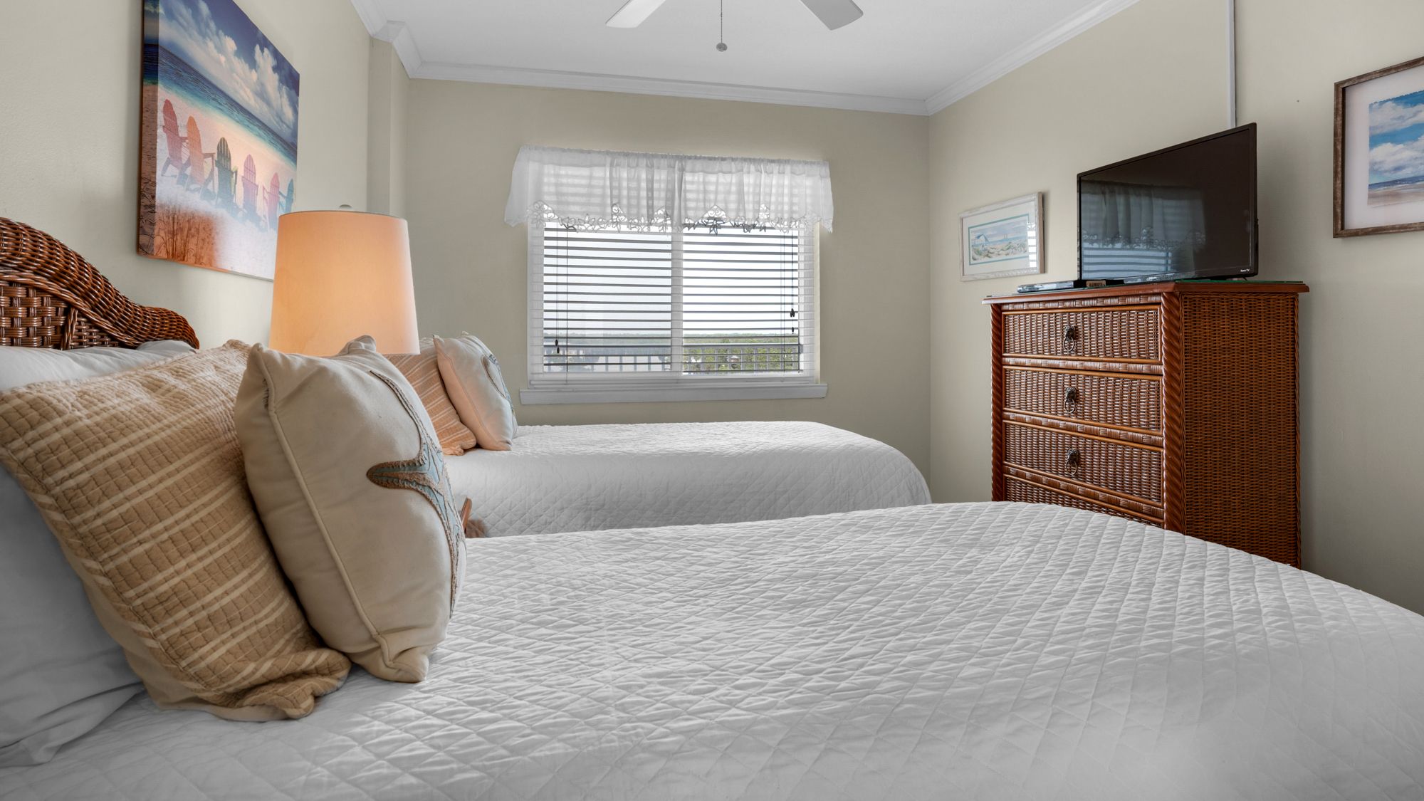 BeachCrest 902 Twin Beds