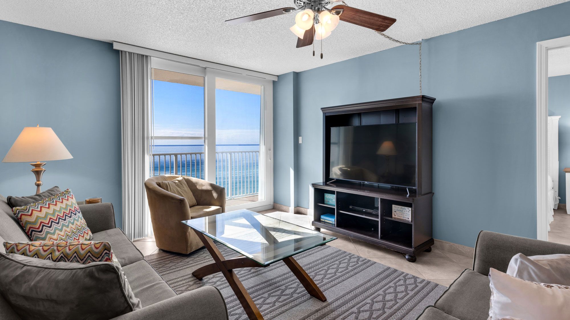 BeachCrest 904 Living Area