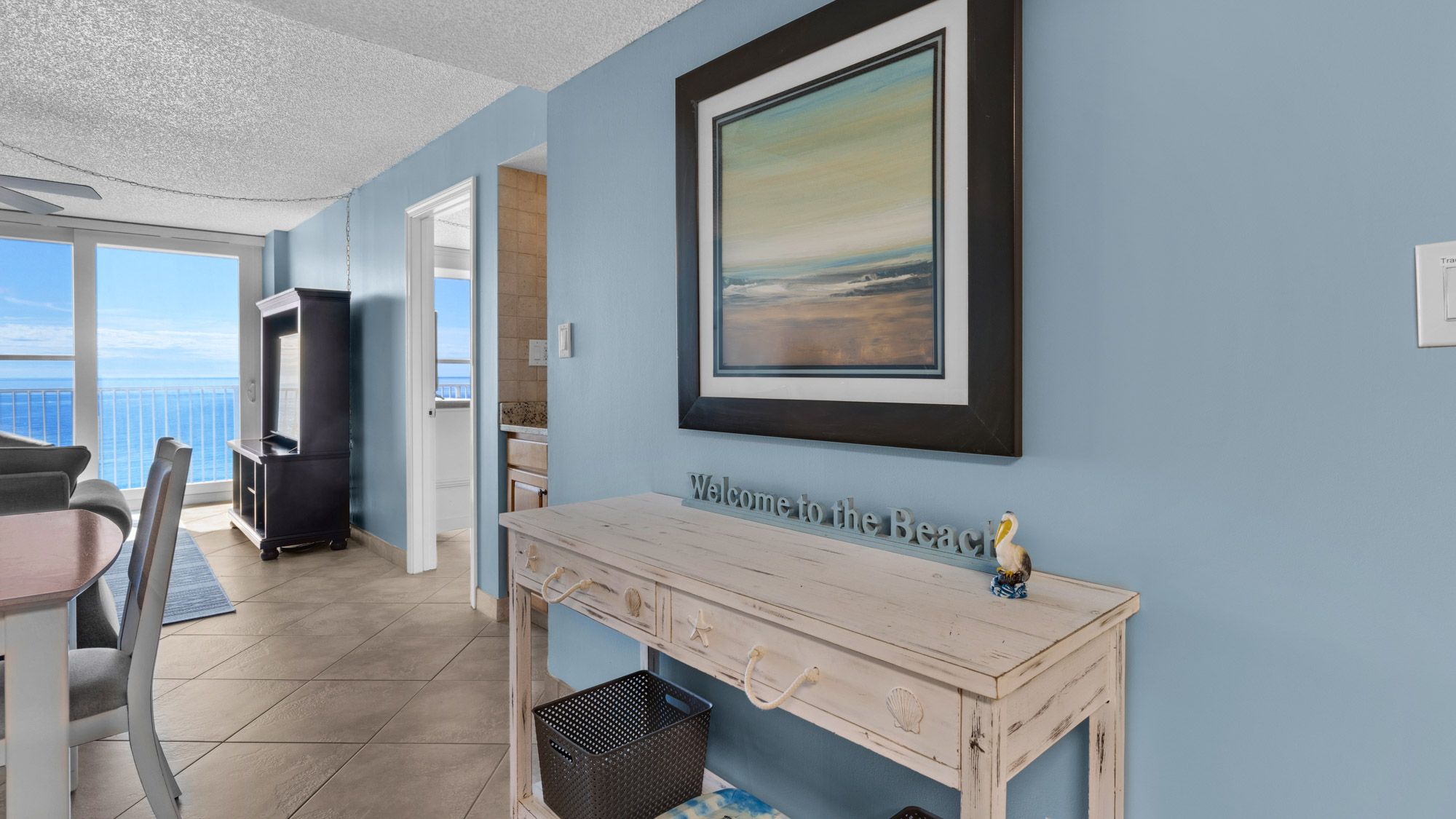 BeachCrest 904 Living Area