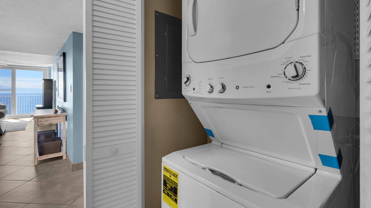 BeachCrest 904 Washer & Dryer BeachCrest 904 Washer & Dryer