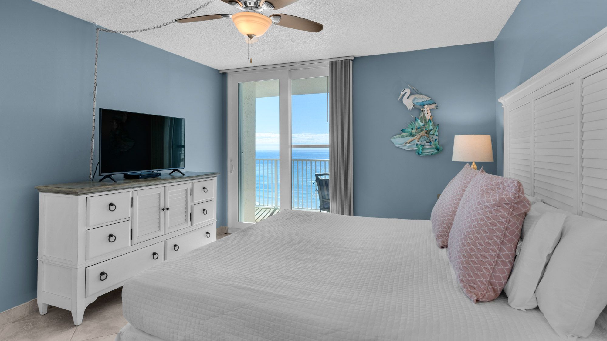 BeachCrest 904 King Bedroom