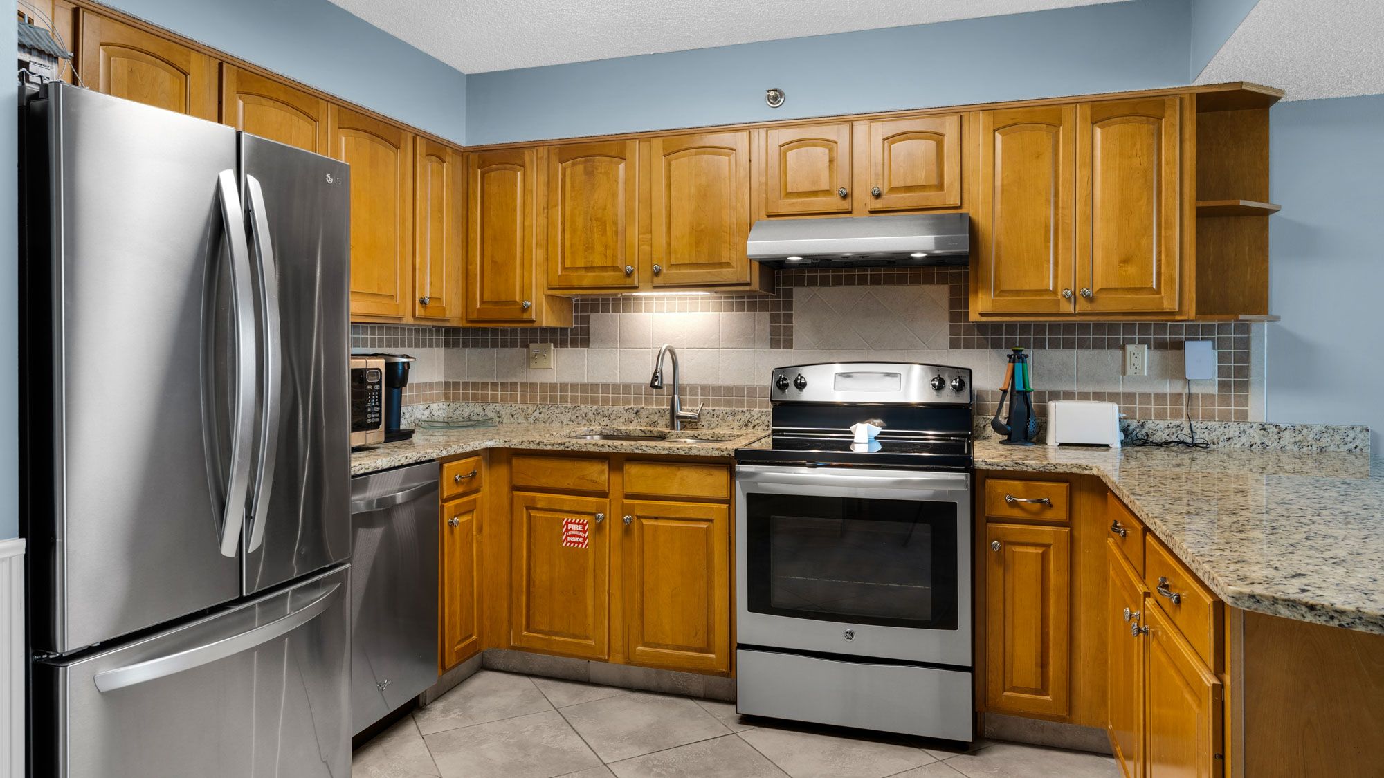 BeachCrest 904 Kitchen Area