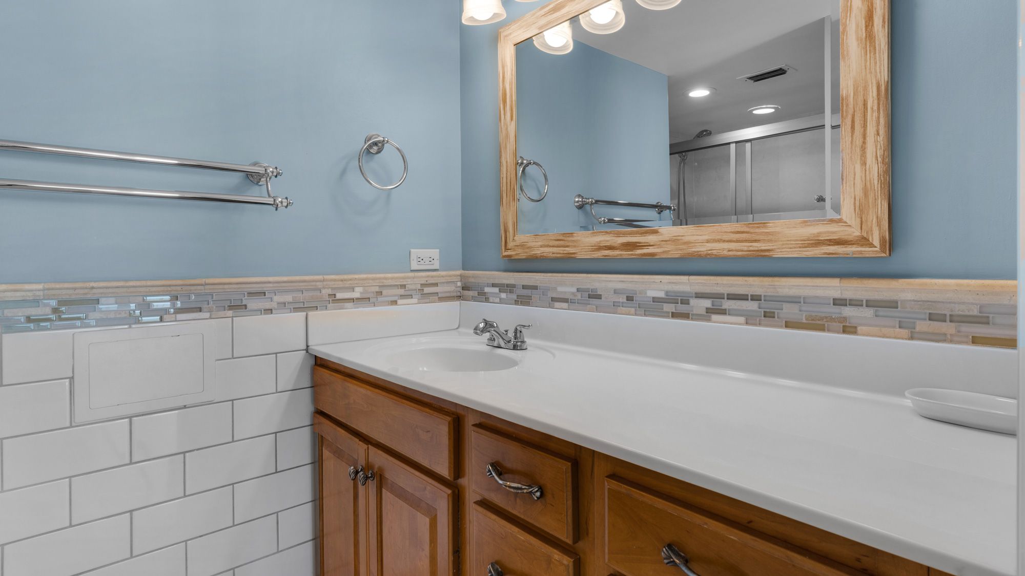 BeachCrest 904 Private Bathroom