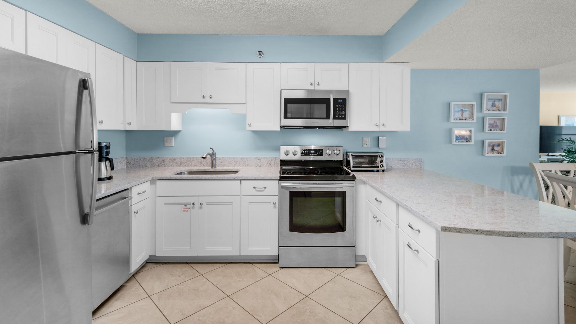 BeachCrest 906 Kitchen 