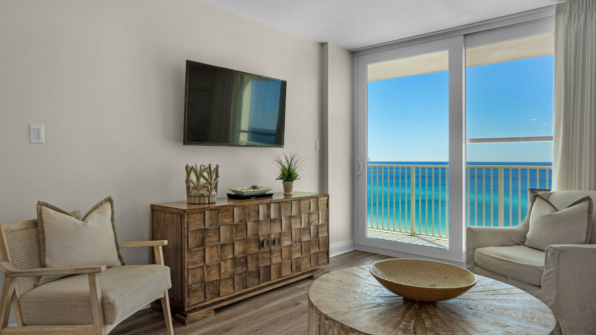 BeachCrest 1005 Living Area