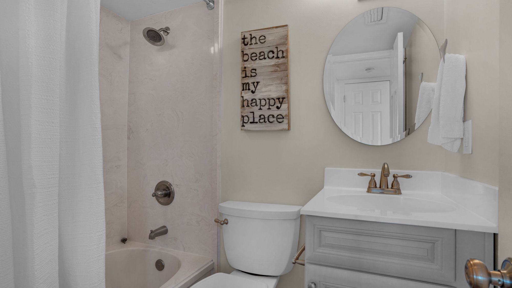 BeachCrest 1005 Bathroom