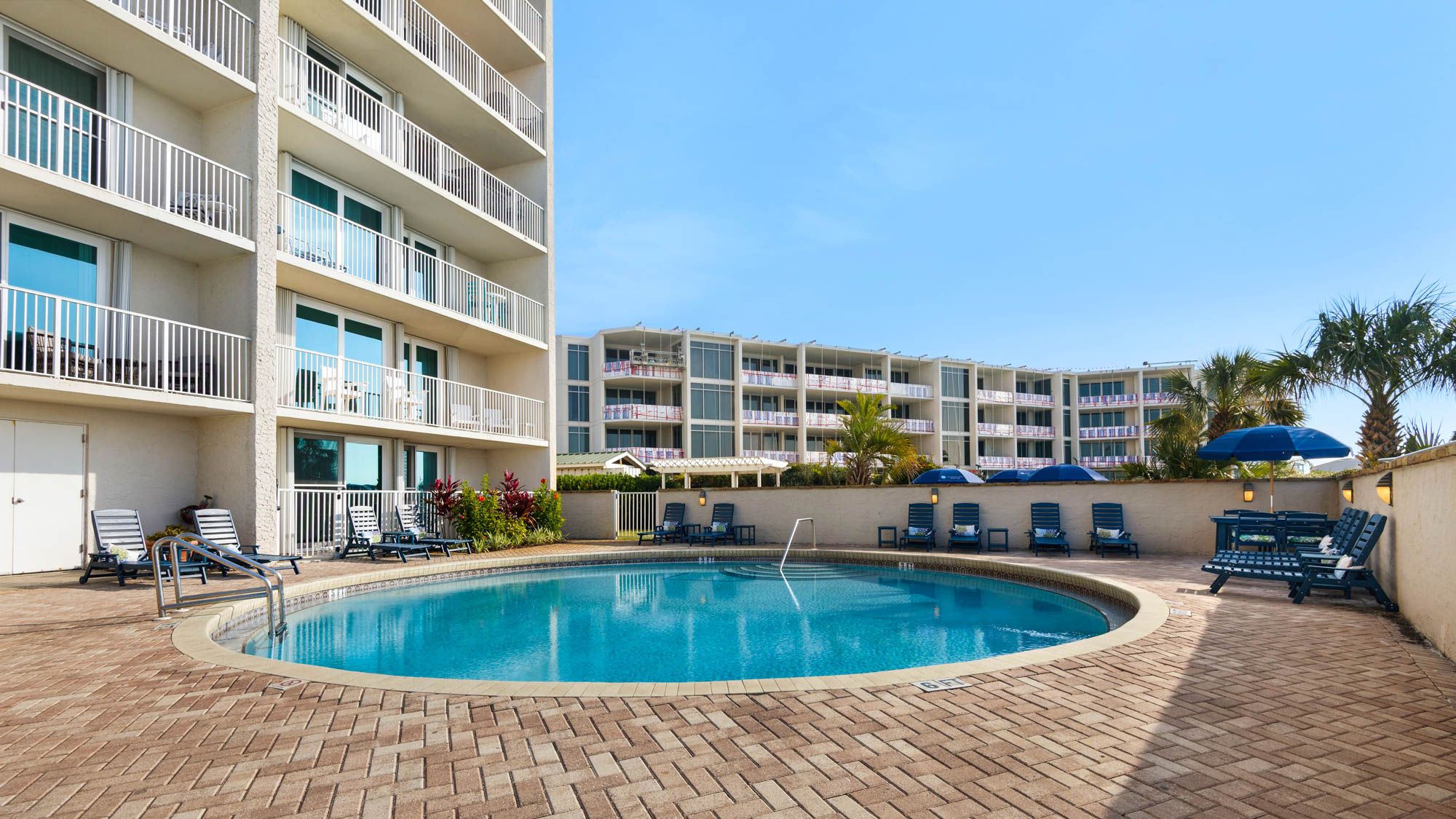 BeachCrest Grounds & Amenities