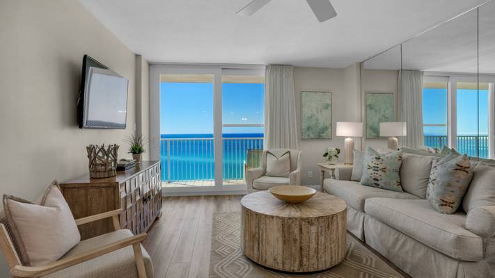 BeachCrest 1005 Living Area BeachCrest 1005 Living Area